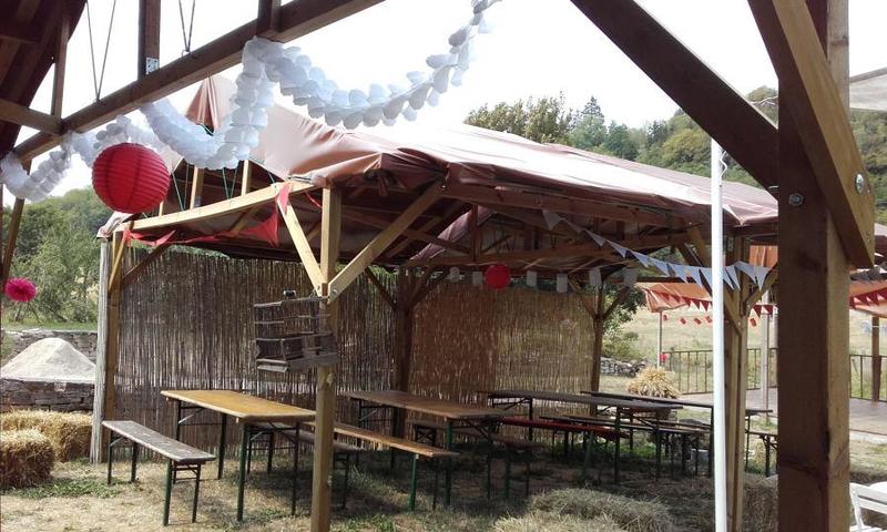 Village 1900 - Guinguette et course garçons de café