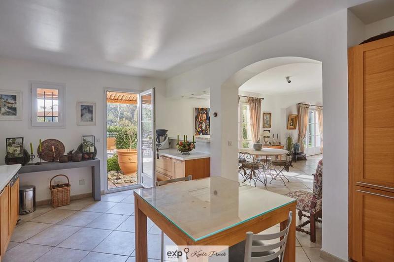 Villa - 190 m² - 7 pièces