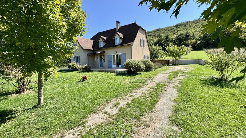 Maison - 170 m² - 5 pièces