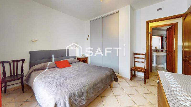 Maison - 179 m² - 8 pièces