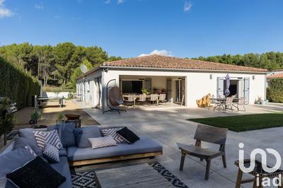 Maison - 198 m² - 6 pièces