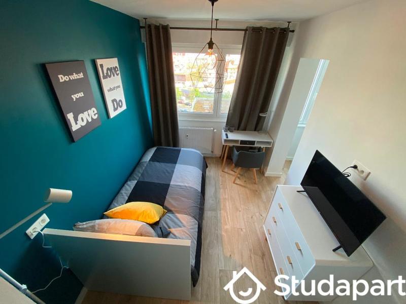 Chambre - 9 m² - 1 pièce