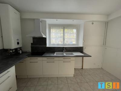 Appartement ancien - 73 m² - 3 pièces