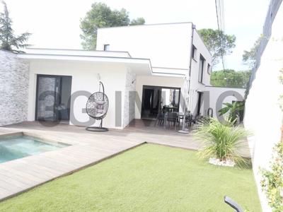 Maison contemporaine - 166 m² - 5 pièces