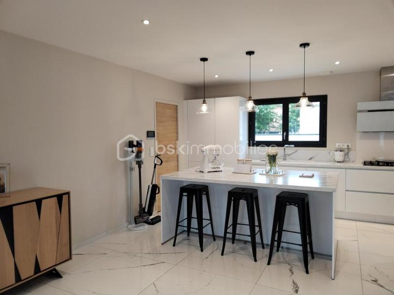 Maison - 100 m² - 4 pièces