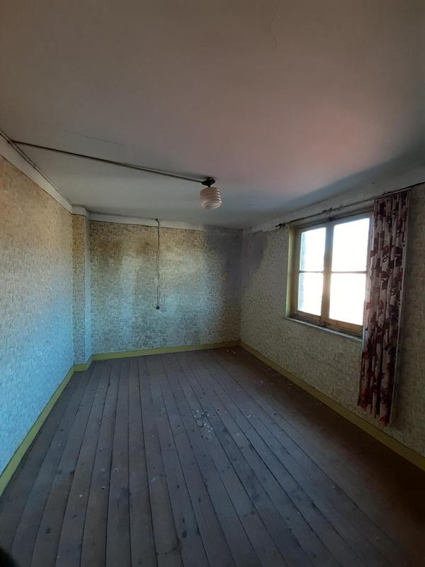 Maison - 200 m² - 8 pièces