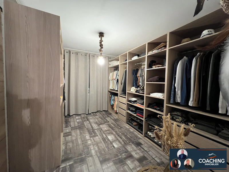 Maison - 179 m² - 7 pièces