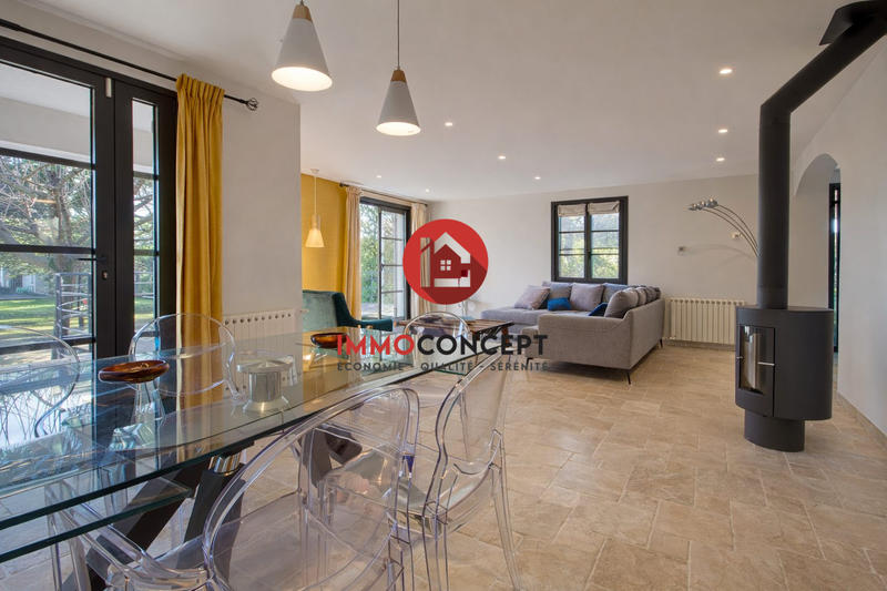 Villa - 260 m² - 7 pièces