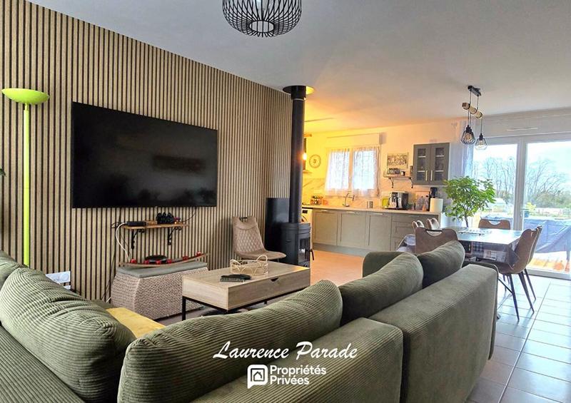 Maison - 80 m² - 5 pièces