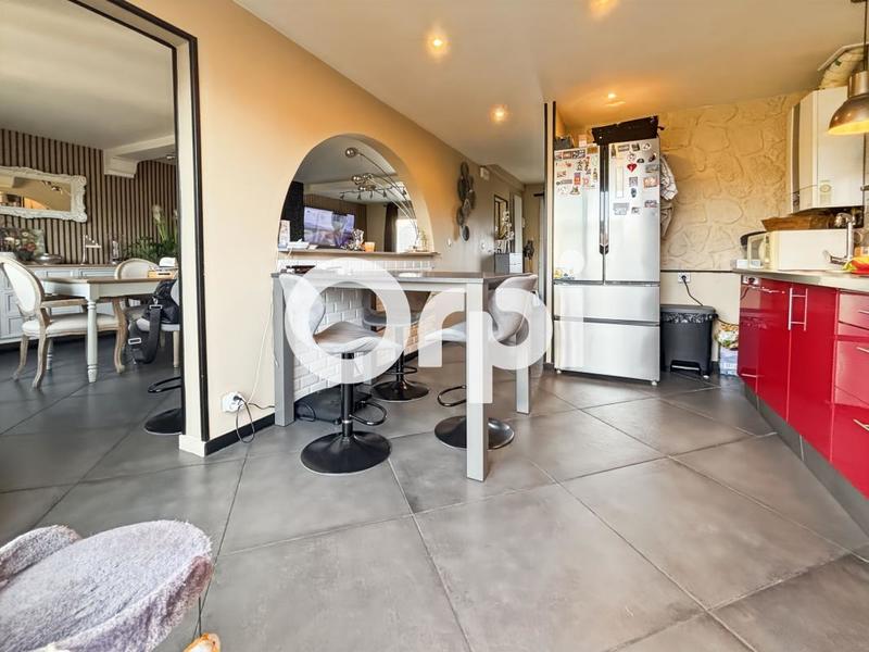 Maison - 96 m² - 4 pièces