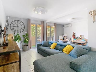 Appartement - 85 m² - 4 pièces