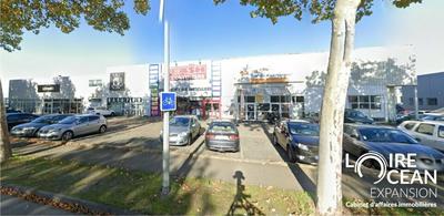 Local commercial - 546 m²