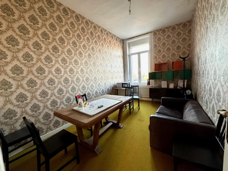 Maison - 250 m² - 12 pièces