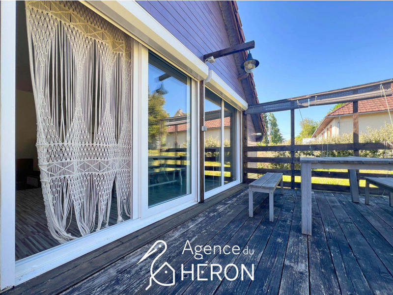 Maison - 143 m² - 8 pièces