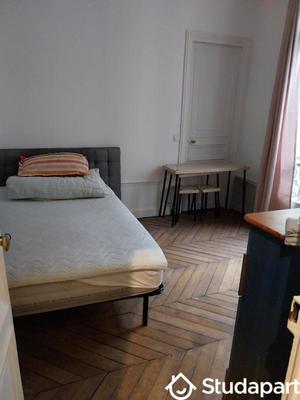 Chambre - 11 m² - 1 pièce