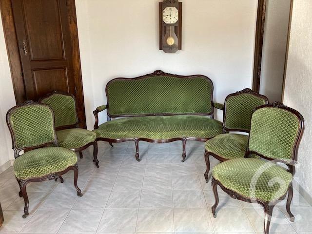 Maison - 210 m² - 11 pièces