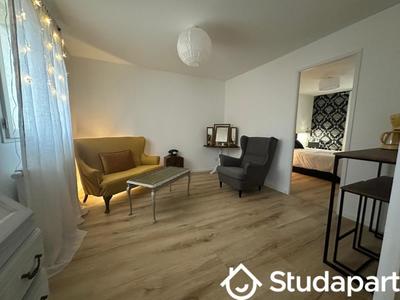 Chambre - 30 m² - 1 pièce