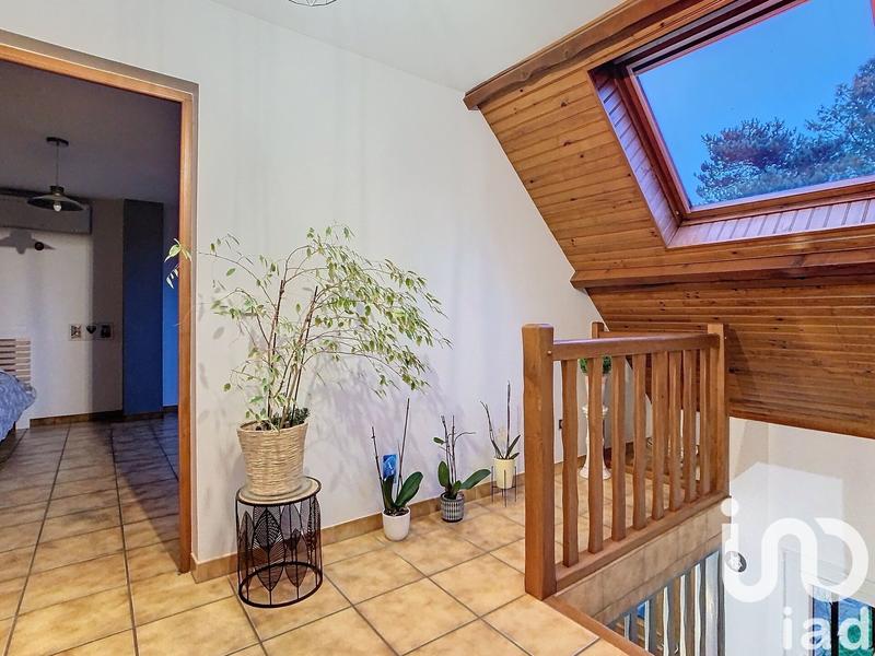 Maison - 181 m² - 8 pièces