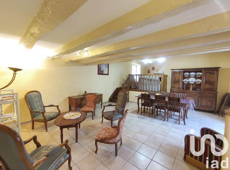 Maison - 228 m² - 8 pièces