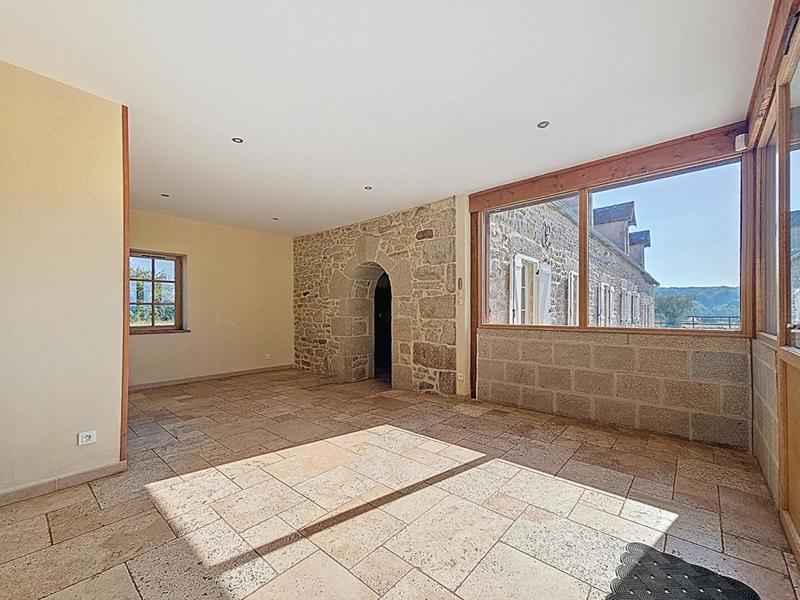 Maison - 500 m² - 13 pièces