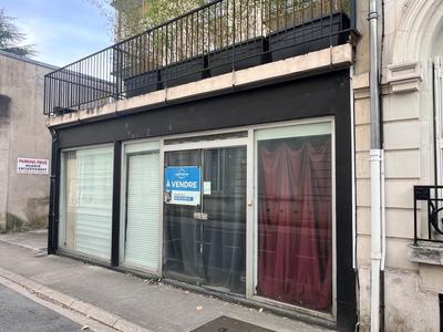 Local commercial - 80 m² - 3 pièces