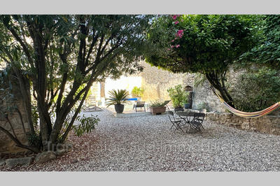 Maison - 280 m² - 11 pièces