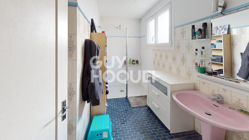 Maison - 93 m² - 5 pièces