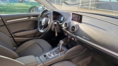 Audi A3 sportback Business 35 Tfsi Cod 150 s tronic 7 Line