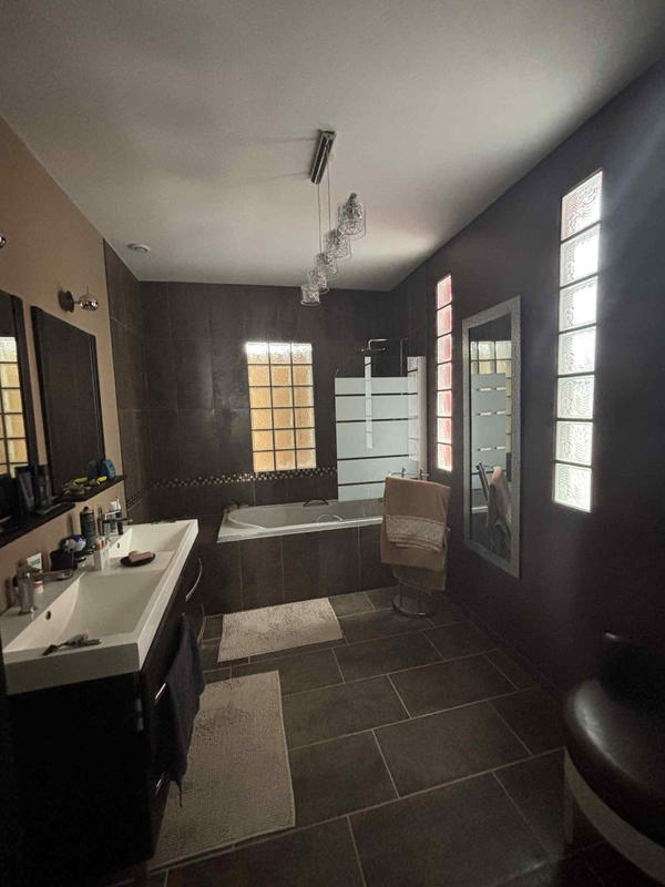 Maison - 125 m² - 5 pièces