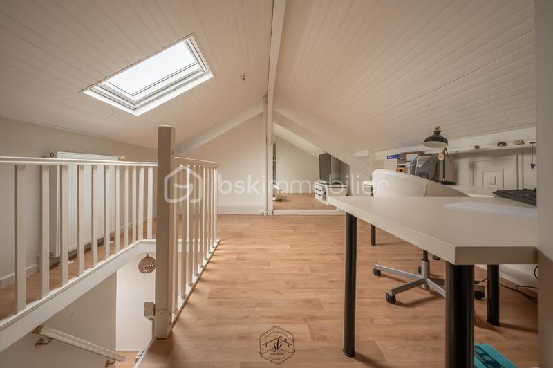 Maison - 166 m² - 8 pièces