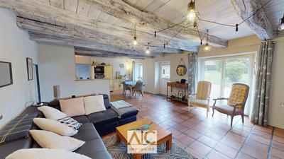 Maison - 190 m² - 8 pièces