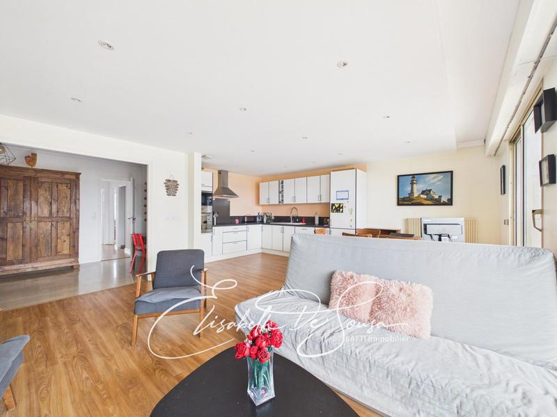 Appartement - 100 m² - 5 pièces