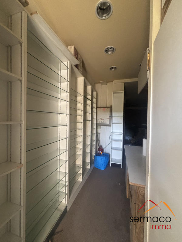 Local commercial - 137 m²