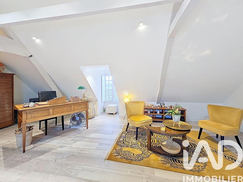 Maison - 368 m² - 10 pièces