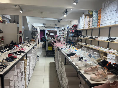 Magasins - 92 m² - 2 pièces