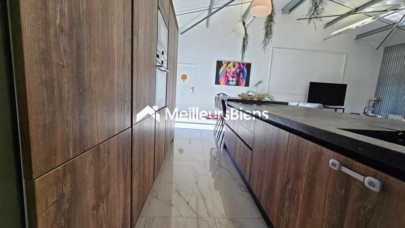 Maison - 328 m² - 8 pièces