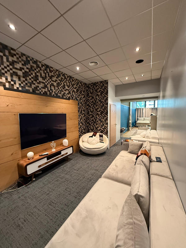 Local commercial - 254 m² - 6 pièces