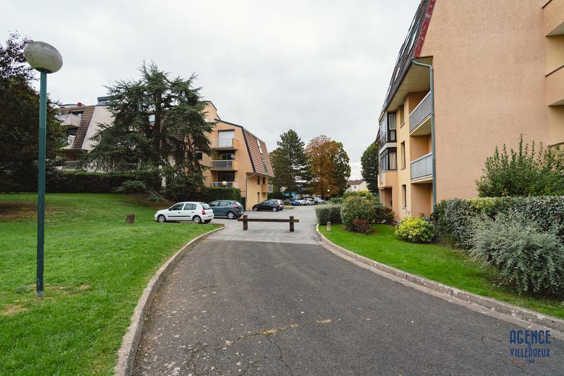 Appartement - 75 m² - 3 pièces