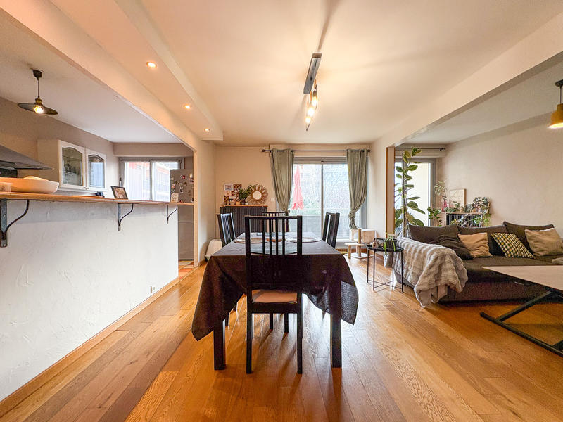 Appartement - 99 m² - 5 pièces