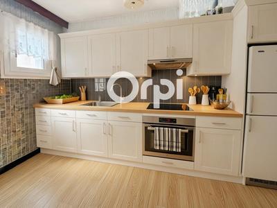 Maison - 95 m² - 6 pièces