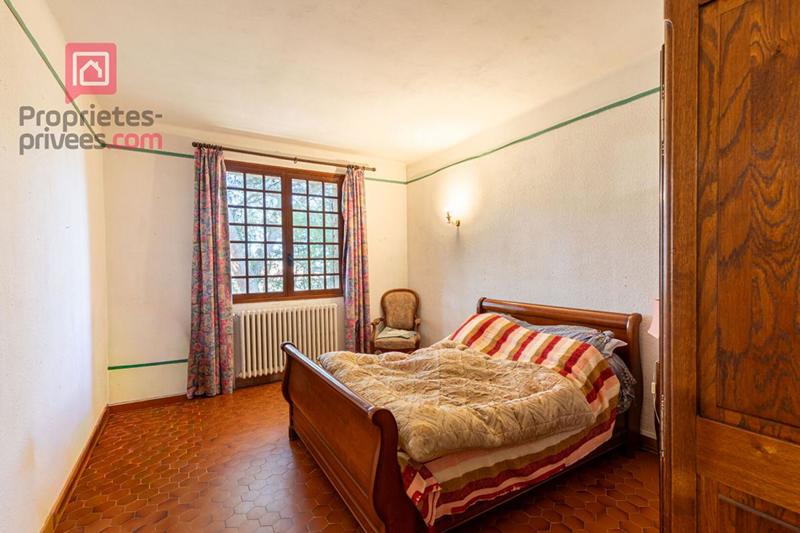 Maison - 184 m² - 7 pièces