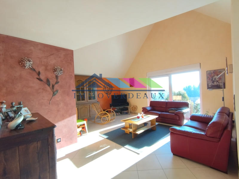 Maison - 190 m² - 6 pièces