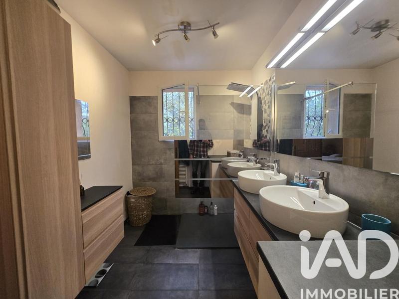 Maison - 170 m² - 5 pièces