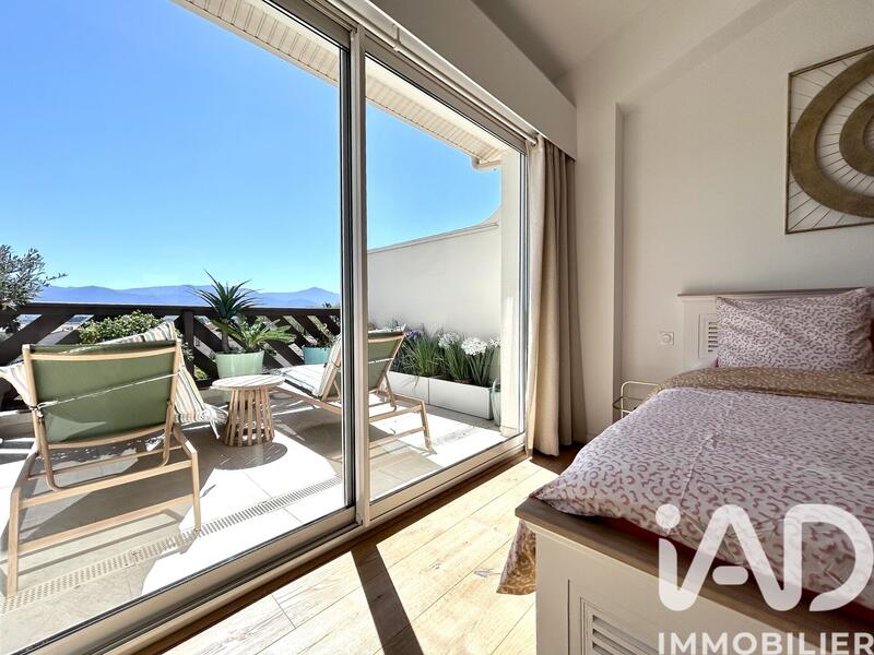 Duplex - 143 m² - 5 pièces