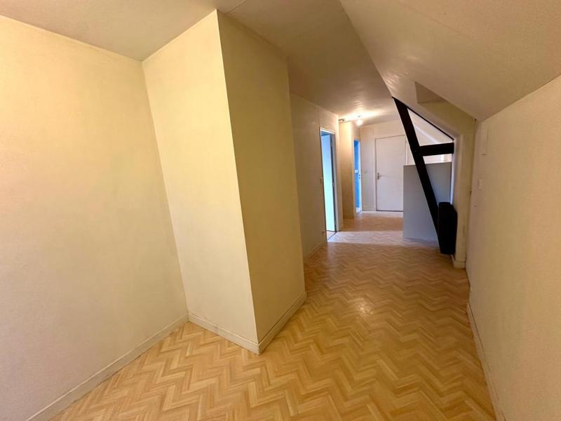 Corps de ferme - 185 m² - 8 pièces