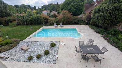 Maison en pierre - 210 m² - 7 pièces