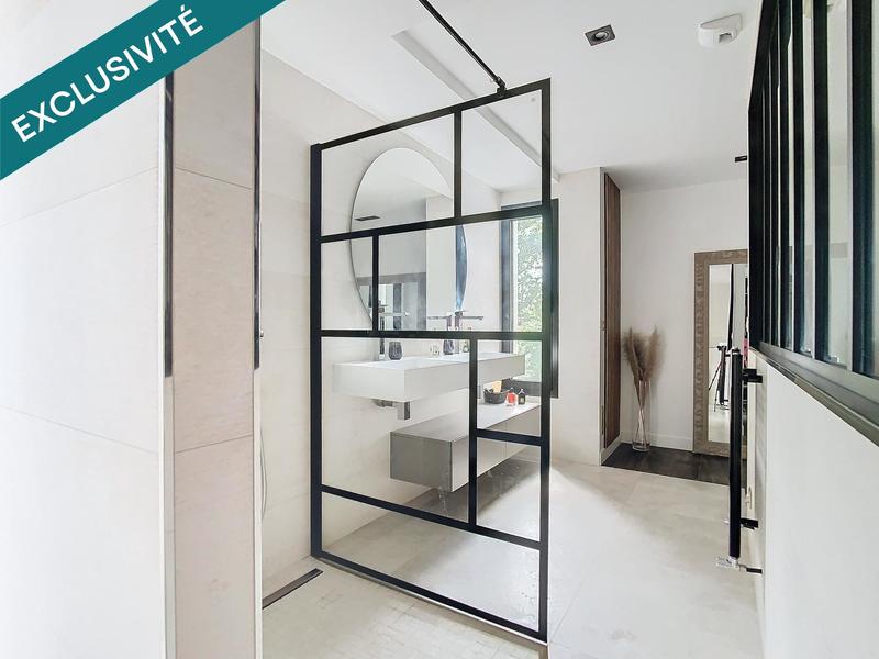 Maison - 246 m² - 6 pièces