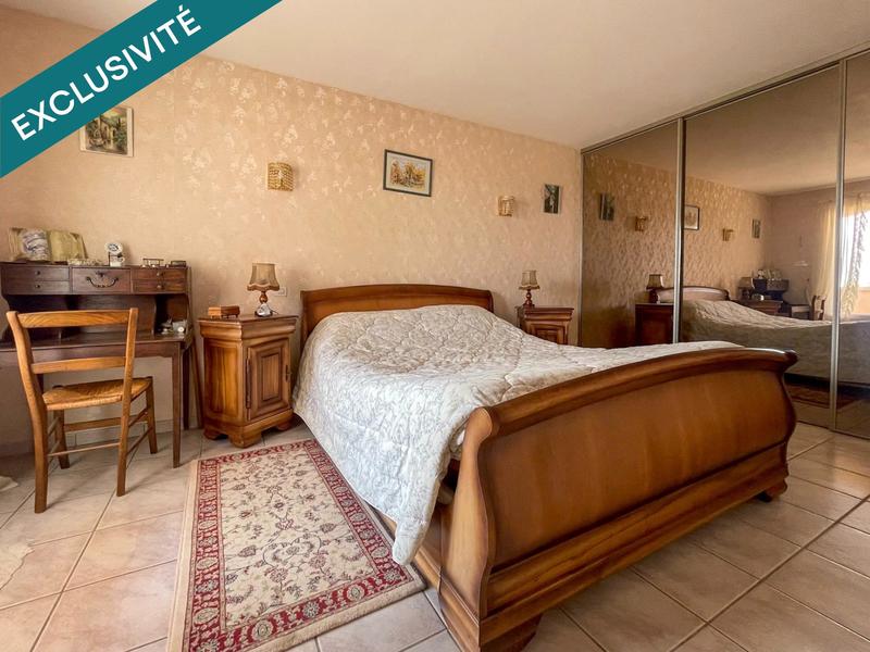 Villa - 220 m² - 8 pièces