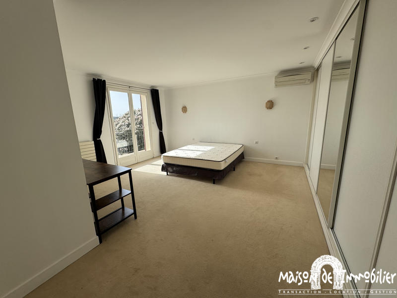 Maison - 191 m² - 5 pièces