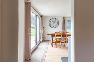 Maison traditionnelle - 165 m² - 5 pièces